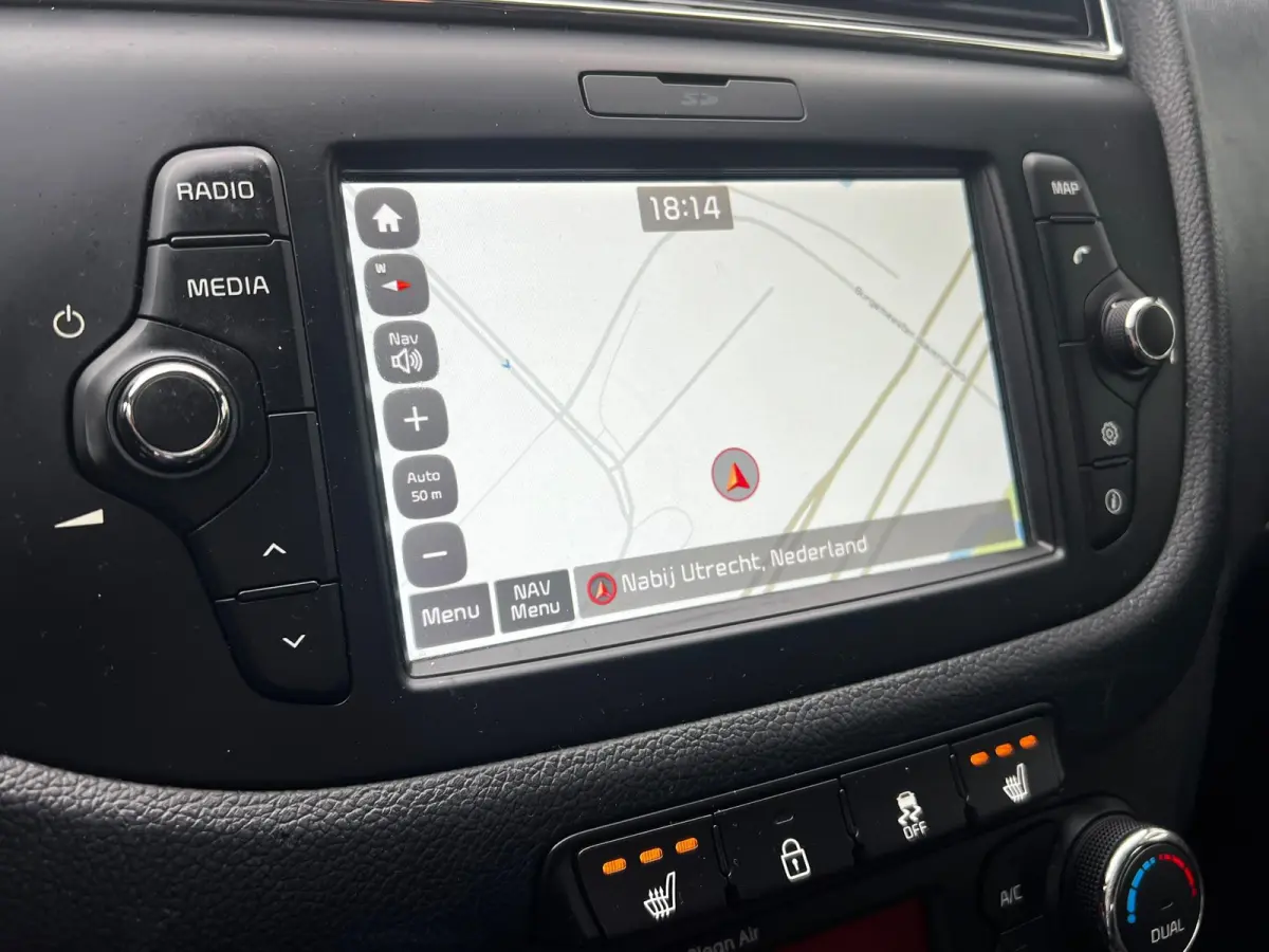 cee'd 1.0 T-GDi GT-Line Summer Edition | PANO | Stoel + Stuurverwarming | Achteruitrijcamera | Apple Carplay/Android Auto | Climate Control |