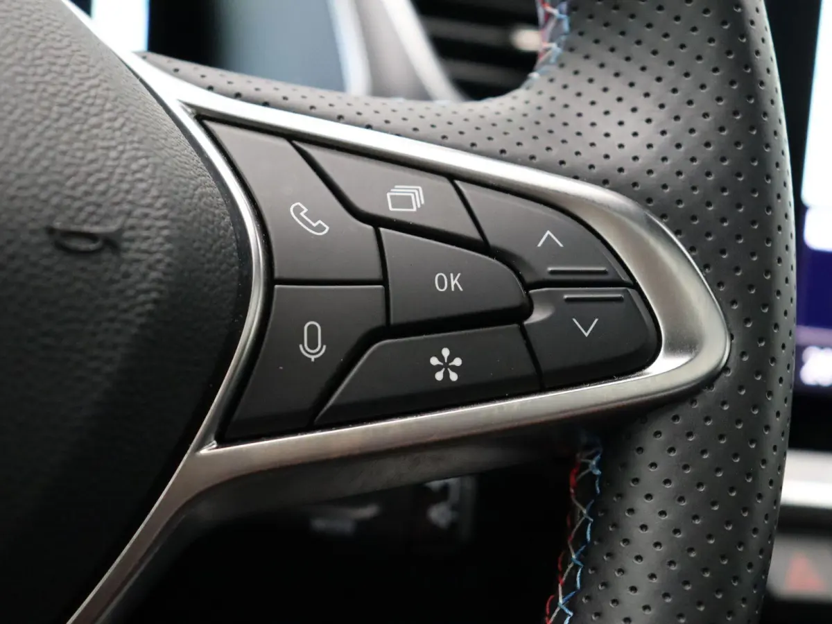 1.6 Full hybrid 145 E-Tech Esprit Alpine | Schuif Kantel Dak | Harman Kardon | Google Maps Navigatie | Dodehoek Detectie |