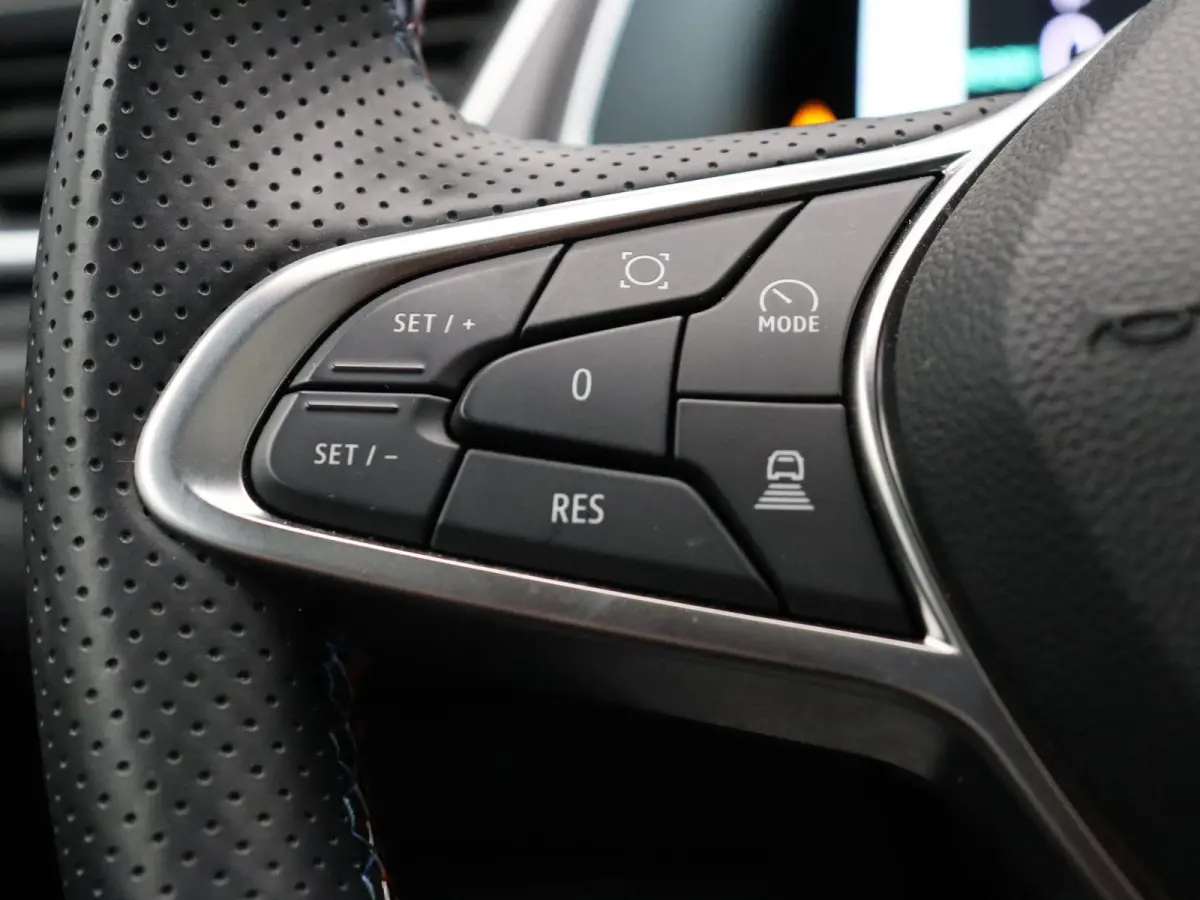 1.6 Full hybrid 145 E-Tech Esprit Alpine | Schuif Kantel Dak | Harman Kardon | Google Maps Navigatie | Dodehoek Detectie |