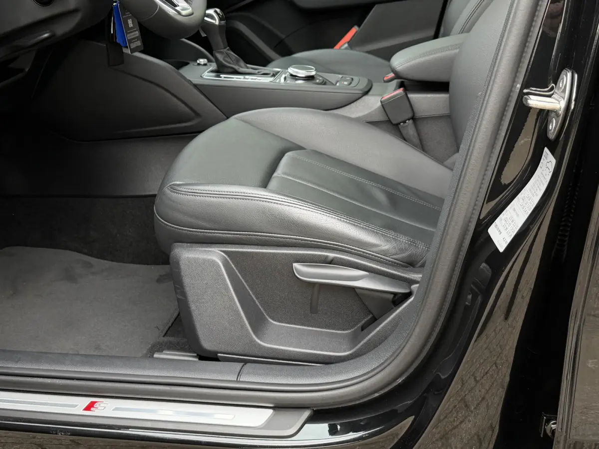 35 TFSI Edition S-Line | Leder/Carplay/Camera/Adapt.Cruise/Full LED/Trekhaak Afneembaar