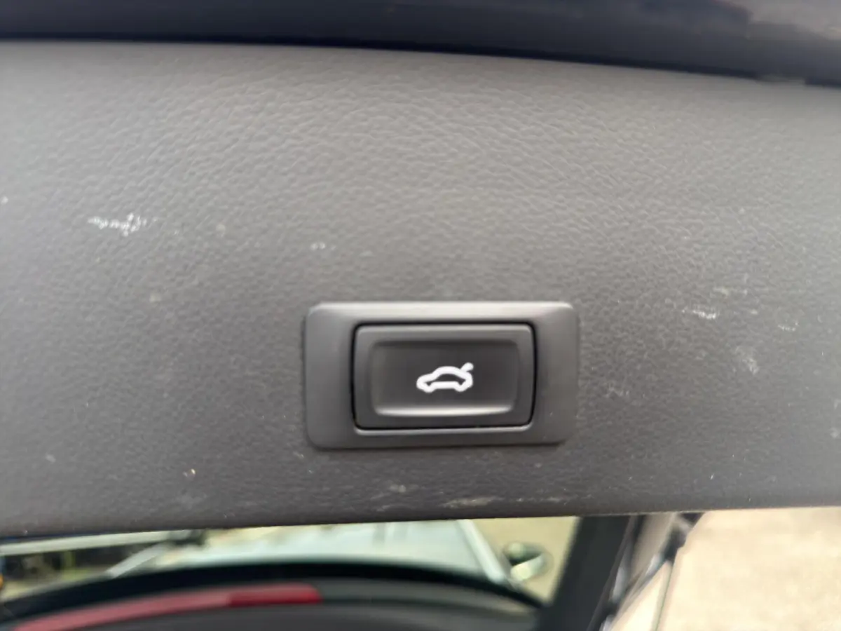 3.0 TDI quattro S-Line ACC Lane Camera Alcantara