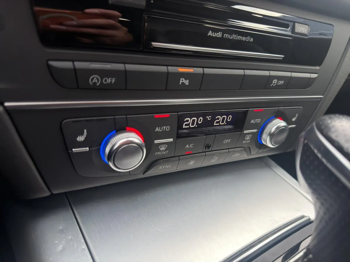 3.0 TDI quattro S-Line ACC Lane Camera Alcantara
