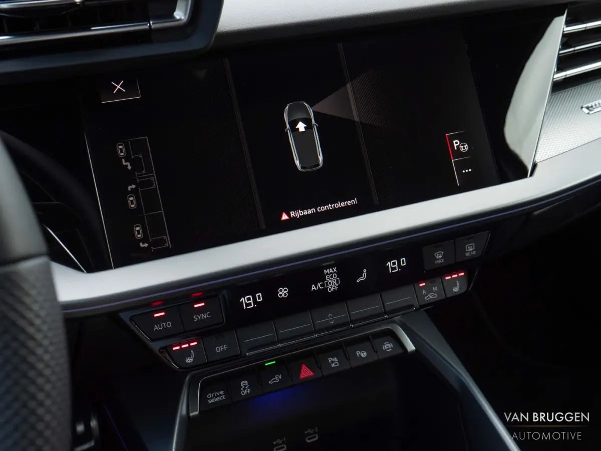 TFSI e S-Line Pano Massage 360 Head-Up SONOS BTW