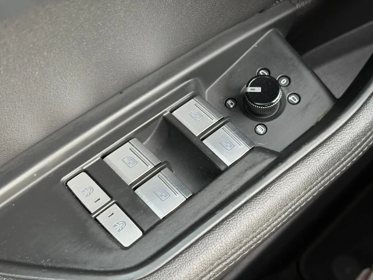 e-tron 50 quattro Launch edition plus 71 kWh ✓SOH 87.83%✓Pano✓Stolverw✓Keyless✓Leder✓Virtual Cockpit✓Carplay✓Navi✓Clima✓Cruise✓Pdc V+A✓Rijstrooksensor✓19" Lm velgen