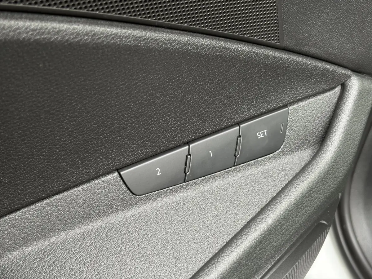 e-tron 50 quattro Launch edition plus 71 kWh ✓SOH 87.83%✓Pano✓Stolverw✓Keyless✓Leder✓Virtual Cockpit✓Carplay✓Navi✓Clima✓Cruise✓Pdc V+A✓Rijstrooksensor✓19" Lm velgen