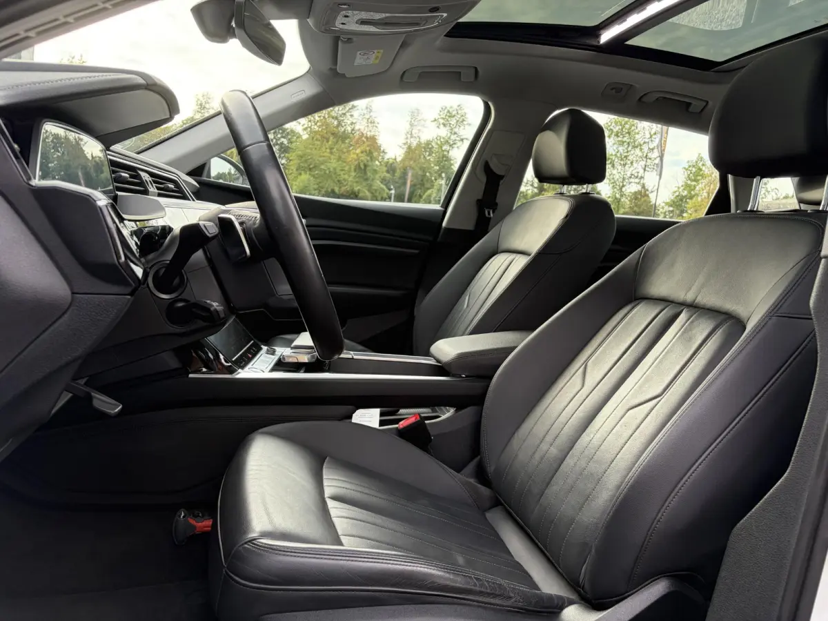 e-tron 50 quattro Launch edition plus 71 kWh ✓SOH 87.83%✓Pano✓Stolverw✓Keyless✓Leder✓Virtual Cockpit✓Carplay✓Navi✓Clima✓Cruise✓Pdc V+A✓Rijstrooksensor✓19" Lm velgen