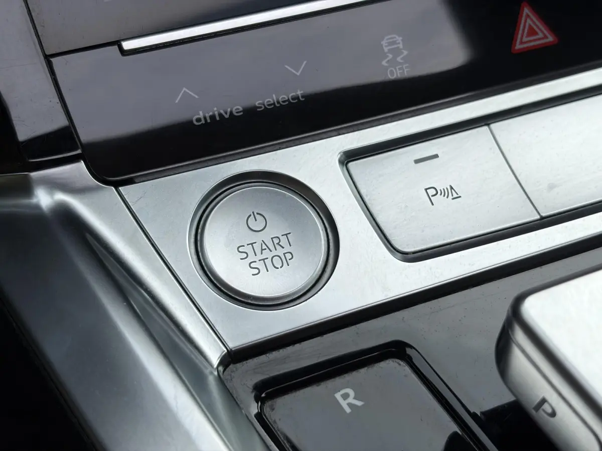e-tron 50 quattro Launch edition plus 71 kWh ✓SOH 87.83%✓Pano✓Stolverw✓Keyless✓Leder✓Virtual Cockpit✓Carplay✓Navi✓Clima✓Cruise✓Pdc V+A✓Rijstrooksensor✓19" Lm velgen