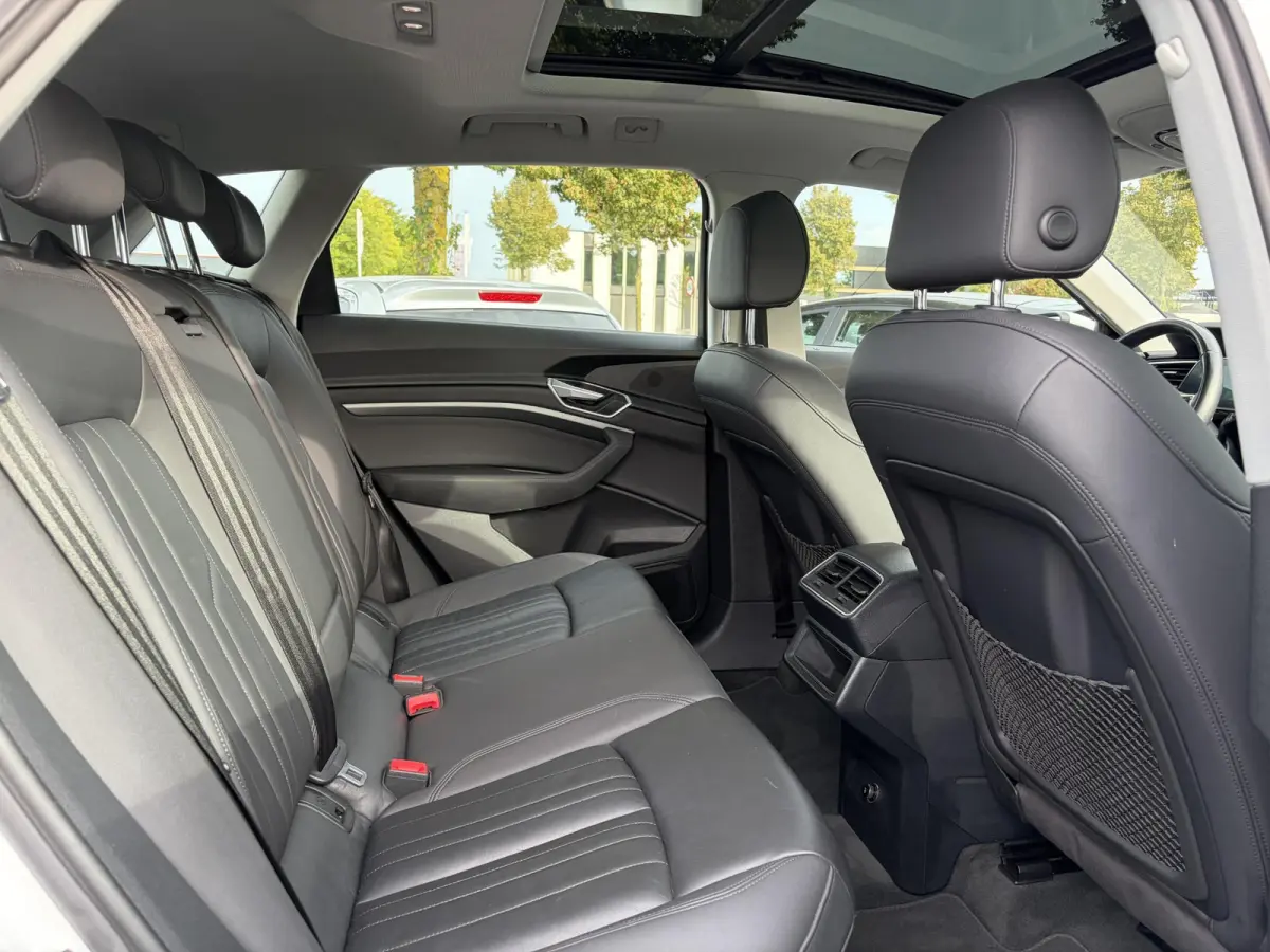 e-tron 50 quattro Launch edition plus 71 kWh ✓SOH 87.83%✓Pano✓Stolverw✓Keyless✓Leder✓Virtual Cockpit✓Carplay✓Navi✓Clima✓Cruise✓Pdc V+A✓Rijstrooksensor✓19" Lm velgen