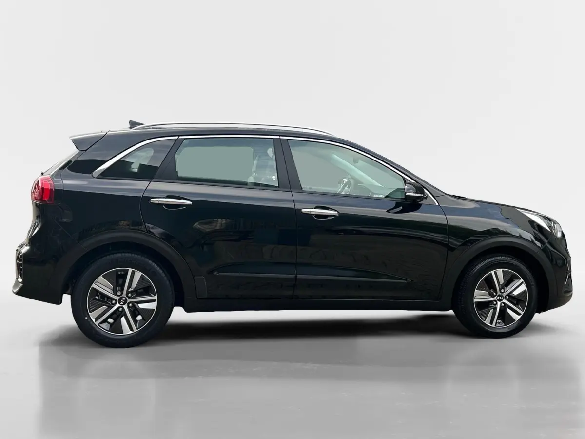 1.6 GDi Hybrid DynamicLine | Apple Carplay / Android Auto | Navigariesysteem | Licht + Regensensor | Parkeersensoren + Camera Achter | Cruise Control Adaptief | Rijstrooksensor + Correctie