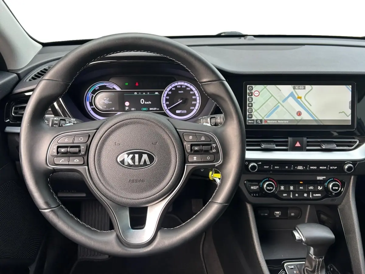 1.6 GDi Hybrid DynamicLine | Apple Carplay / Android Auto | Navigariesysteem | Licht + Regensensor | Parkeersensoren + Camera Achter | Cruise Control Adaptief | Rijstrooksensor + Correctie