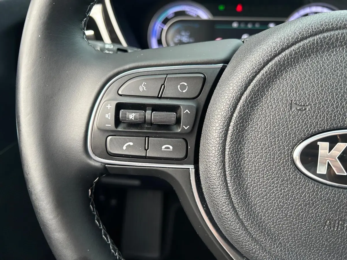 1.6 GDi Hybrid DynamicLine | Apple Carplay / Android Auto | Navigariesysteem | Licht + Regensensor | Parkeersensoren + Camera Achter | Cruise Control Adaptief | Rijstrooksensor + Correctie
