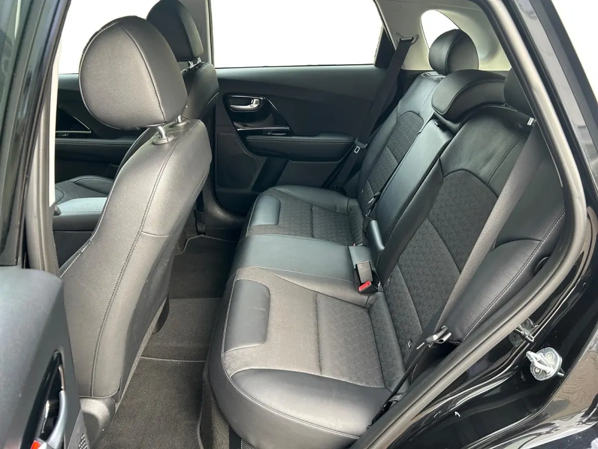 1.6 GDi Hybrid DynamicLine | Apple Carplay / Android Auto | Navigariesysteem | Licht + Regensensor | Parkeersensoren + Camera Achter | Cruise Control Adaptief | Rijstrooksensor + Correctie