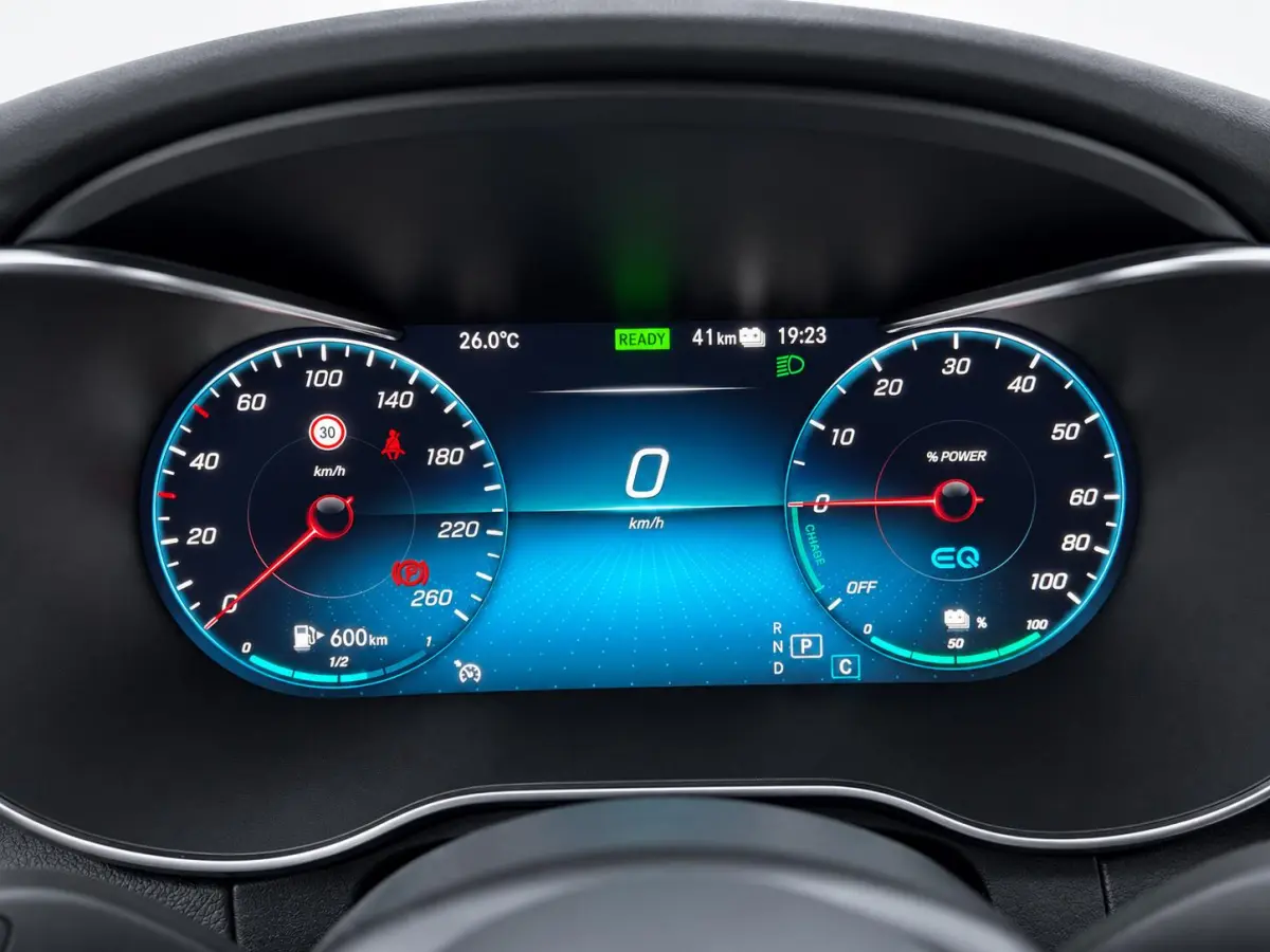 4MATIC Business Solution AMG Navigatie Apple CarPlay Android Auto 360° camera Parkeerhulp Cruise Control Full Led Stoelverwarming Elektrische achterklep Climate Control Lichtmetalen velgen