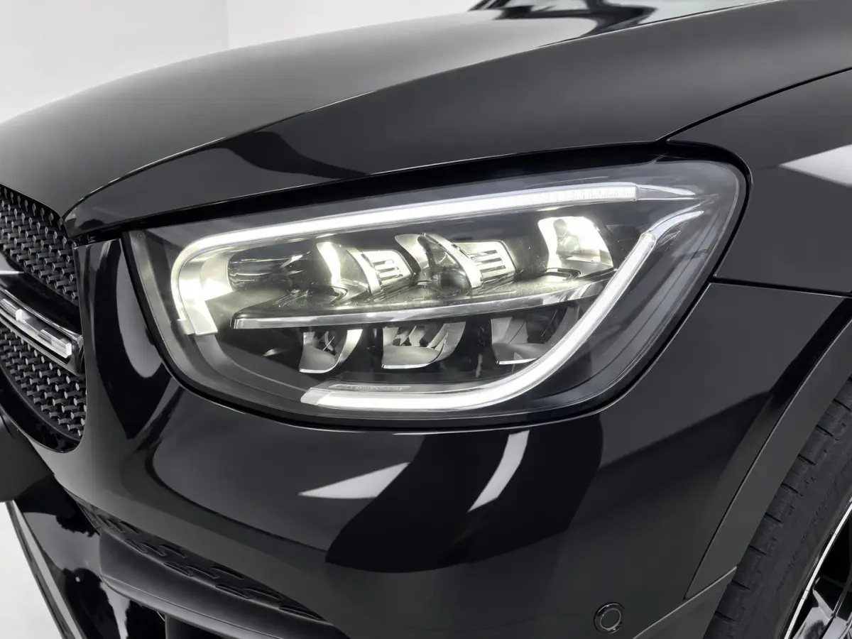 4MATIC Business Solution AMG Navigatie Apple CarPlay Android Auto 360° camera Parkeerhulp Cruise Control Full Led Stoelverwarming Elektrische achterklep Climate Control Lichtmetalen velgen