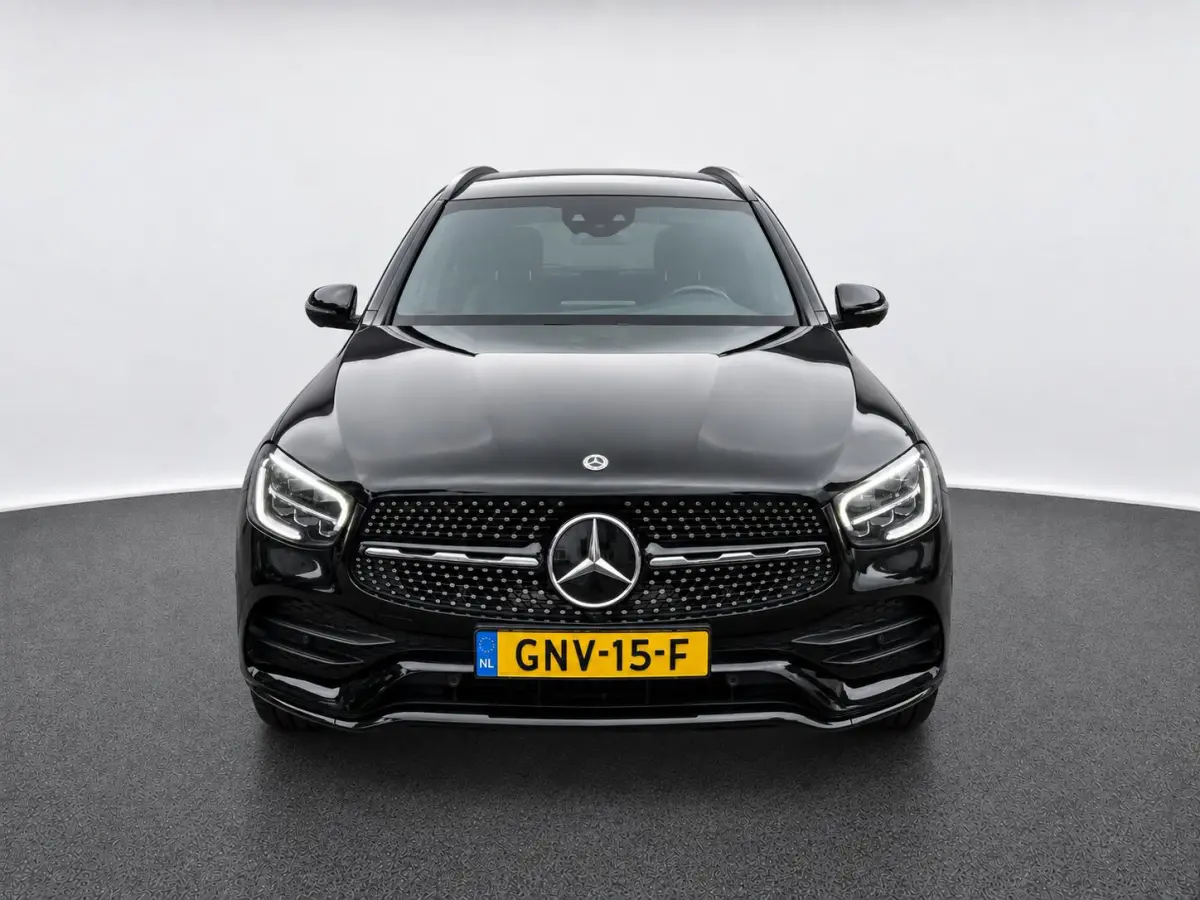 4MATIC Business Solution AMG Navigatie Apple CarPlay Android Auto 360° camera Parkeerhulp Cruise Control Full Led Stoelverwarming Elektrische achterklep Climate Control Lichtmetalen velgen