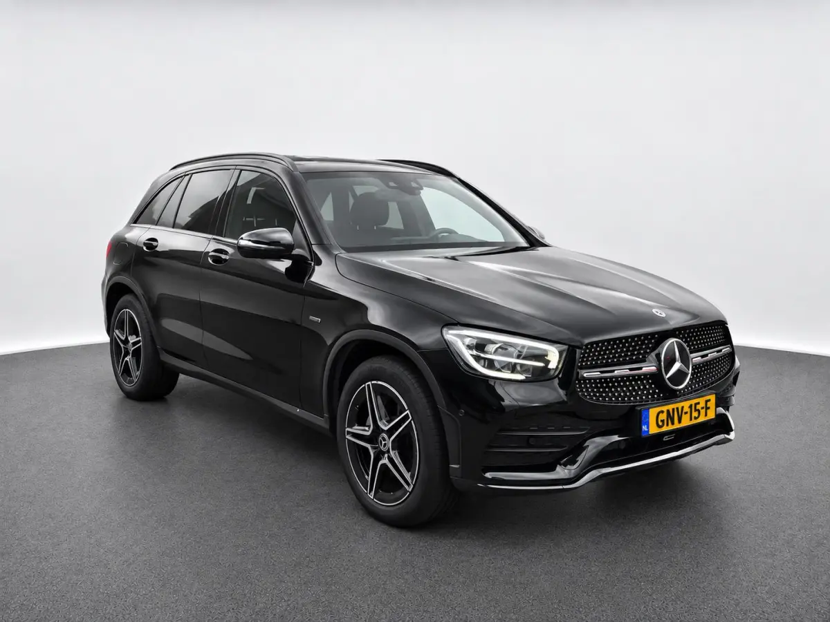 4MATIC Business Solution AMG Navigatie Apple CarPlay Android Auto 360° camera Parkeerhulp Cruise Control Full Led Stoelverwarming Elektrische achterklep Climate Control Lichtmetalen velgen