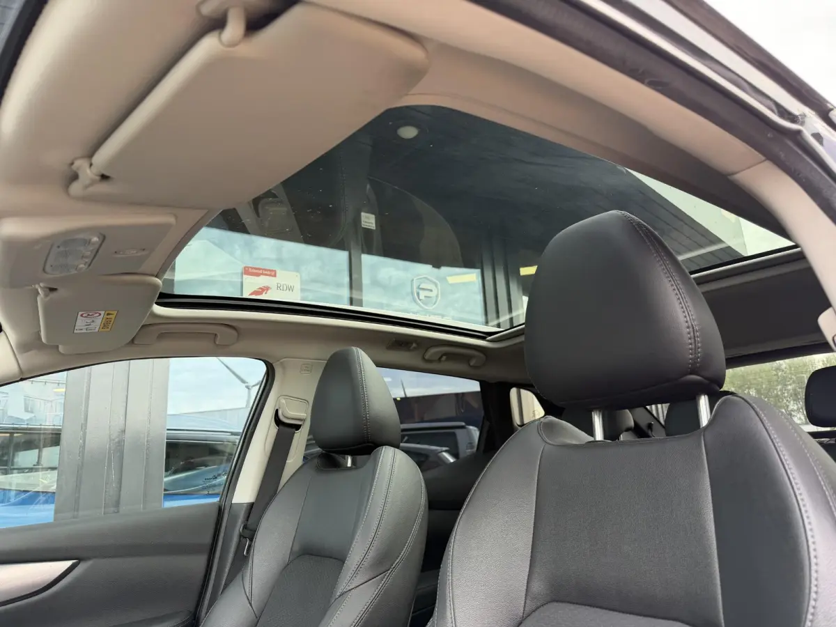 1.2 Business Edition 116PK | AUTOMAAT | Dealeronderhouden | NL AUTO | NAP | Trekhaak | PANO | Stoelverwarming | Elektrische Bestuurdersstoel | Parkeersensoren Voor en Achter | 2 Sleutels |