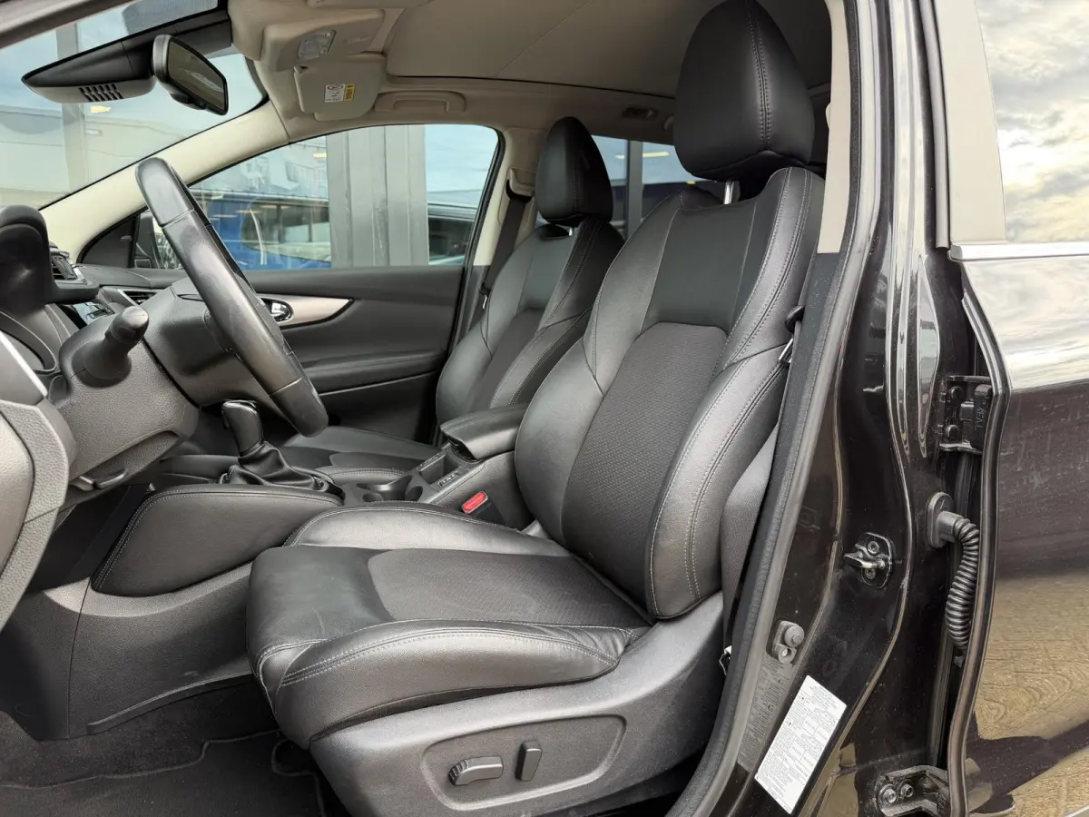 1.2 Business Edition 116PK | AUTOMAAT | Dealeronderhouden | NL AUTO | NAP | Trekhaak | PANO | Stoelverwarming | Elektrische Bestuurdersstoel | Parkeersensoren Voor en Achter | 2 Sleutels |