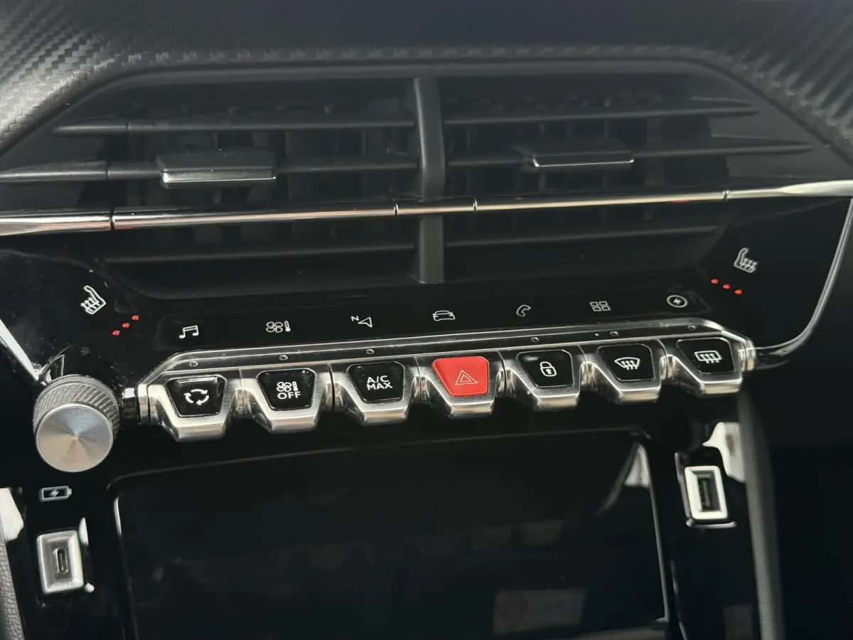 EV GT Pack 50 kWh SoH 88,63% 1e Eigenaar|Navi|Schuifdak|Stoelverw|Camera|i-Cockpit|Clima|Cruise|N.A.P|APK tot 08-2027