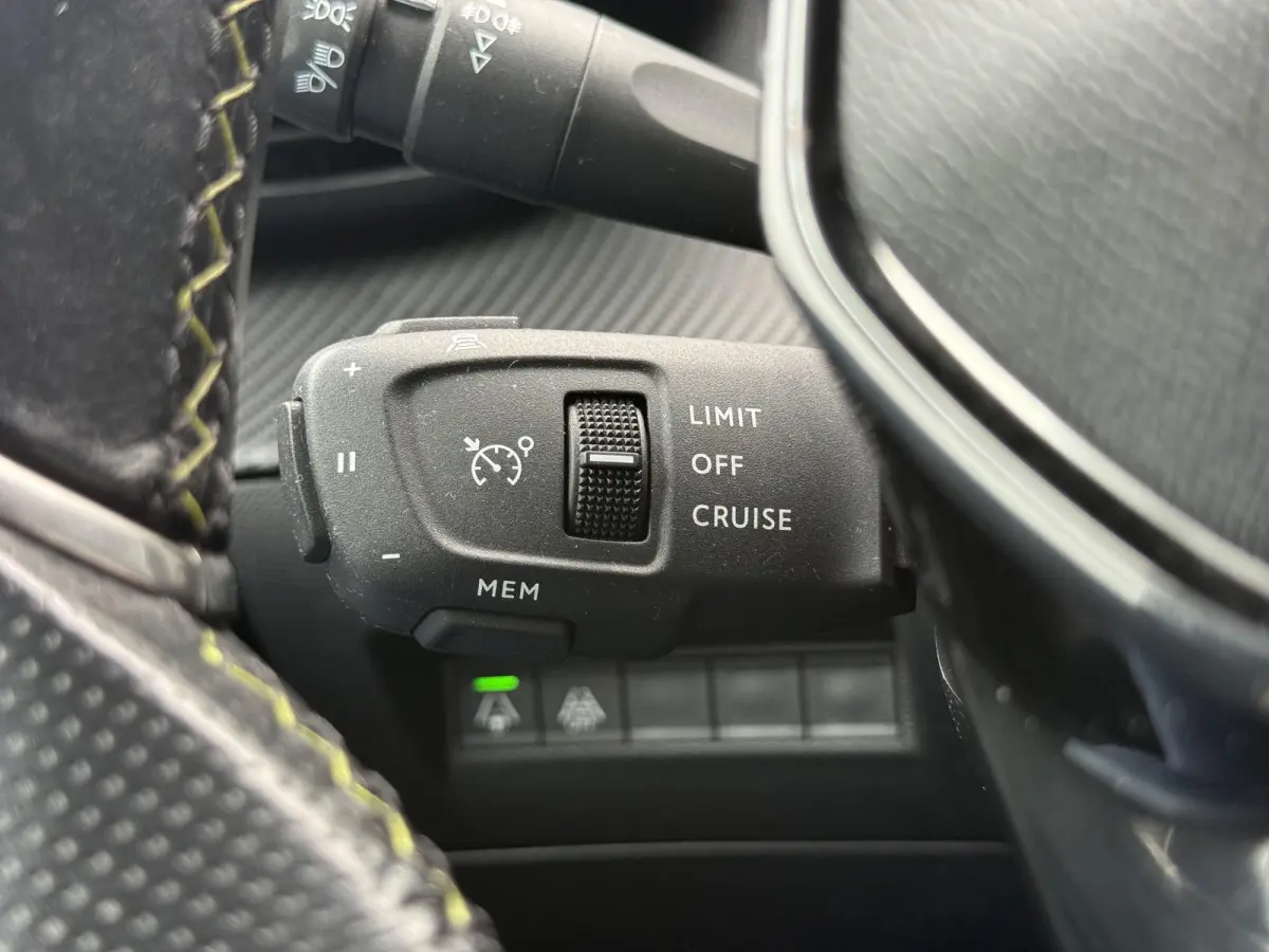 EV GT Pack 50 kWh SoH 88,63% 1e Eigenaar|Navi|Schuifdak|Stoelverw|Camera|i-Cockpit|Clima|Cruise|N.A.P|APK tot 08-2027