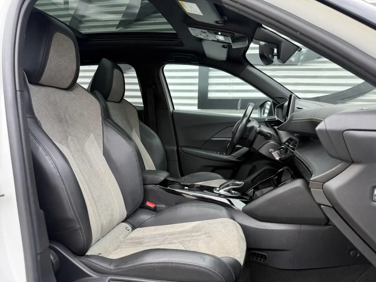EV GT Pack 50 kWh SoH 88,63% 1e Eigenaar|Navi|Schuifdak|Stoelverw|Camera|i-Cockpit|Clima|Cruise|N.A.P|APK tot 08-2027