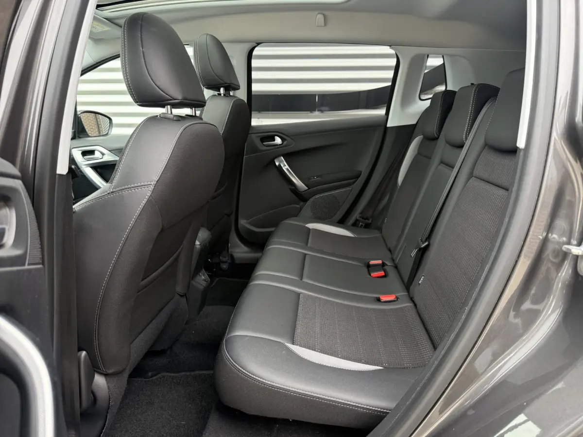 1.2 PureTech Allure 2e Eigenaar|Navi|Pano|Camera|Carplay|Clima|Cruise|N.A.P|Nieuwe APK bij Aflevering