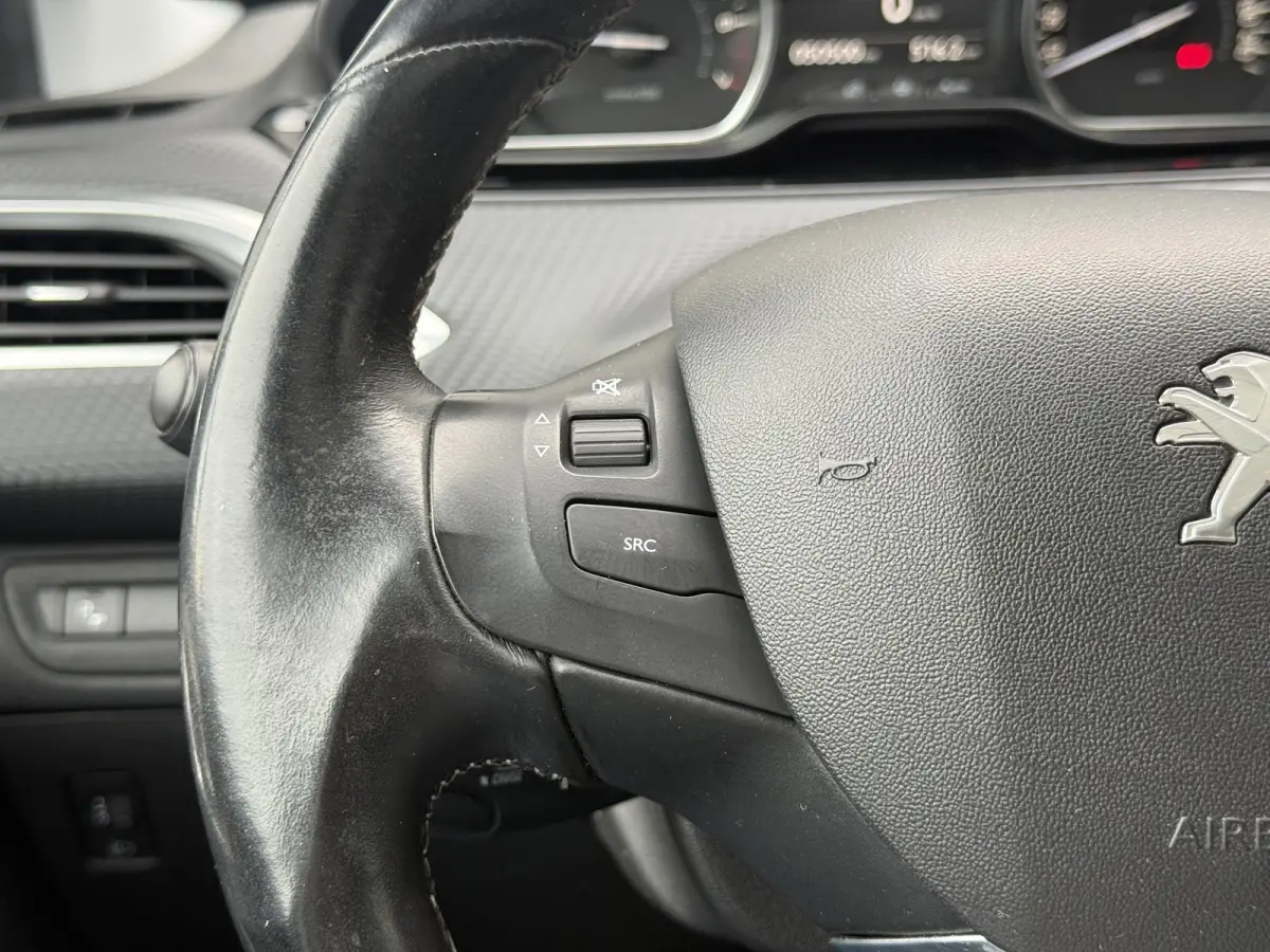 1.2 PureTech Allure 2e Eigenaar|Navi|Pano|Camera|Carplay|Clima|Cruise|N.A.P|Nieuwe APK bij Aflevering
