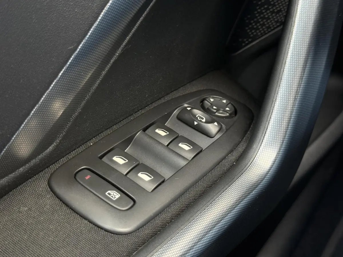 1.2 PureTech Allure 2e Eigenaar|Navi|Pano|Camera|Carplay|Clima|Cruise|N.A.P|Nieuwe APK bij Aflevering