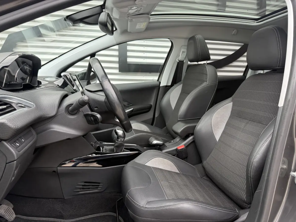 1.2 PureTech Allure 2e Eigenaar|Navi|Pano|Camera|Carplay|Clima|Cruise|N.A.P|Nieuwe APK bij Aflevering