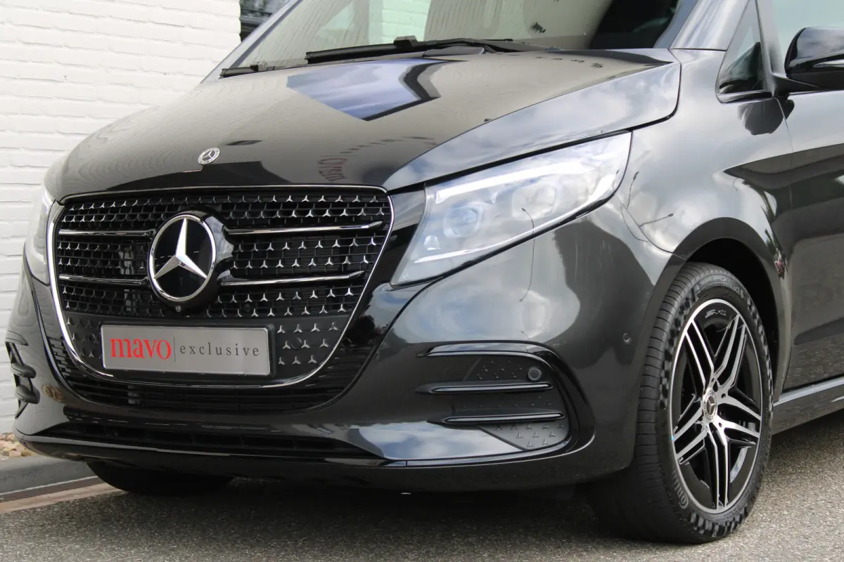 300d / XXL / AMG / DC / 3.000 KM!! / 2x Elec Schuifdeur / Burmester / NIEUWSTAAT