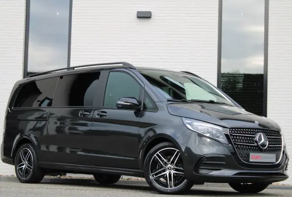 300d / XXL / AMG / DC / 3.000 KM!! / 2x Elec Schuifdeur / Burmester / NIEUWSTAAT