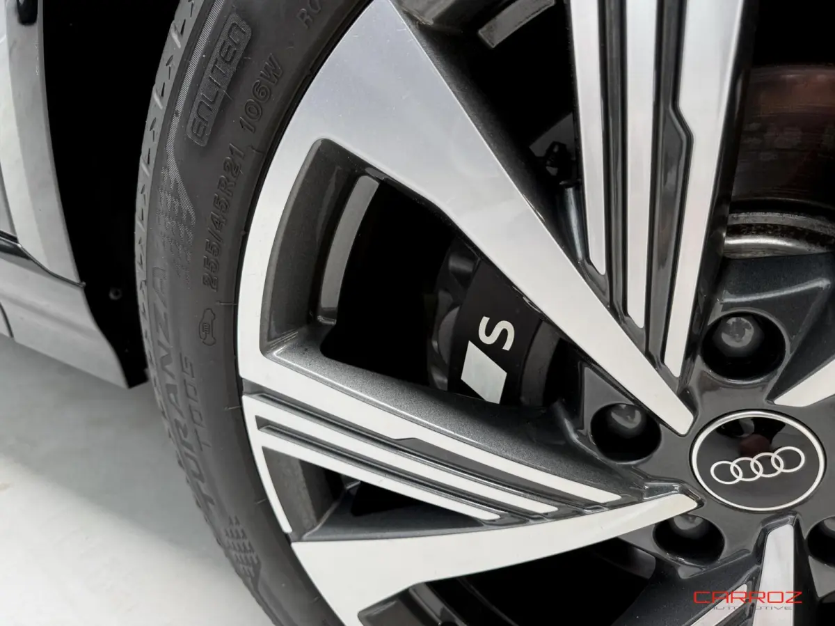 SQ6 Quattro 100 kWh Pano ACC HUD 360 B&O