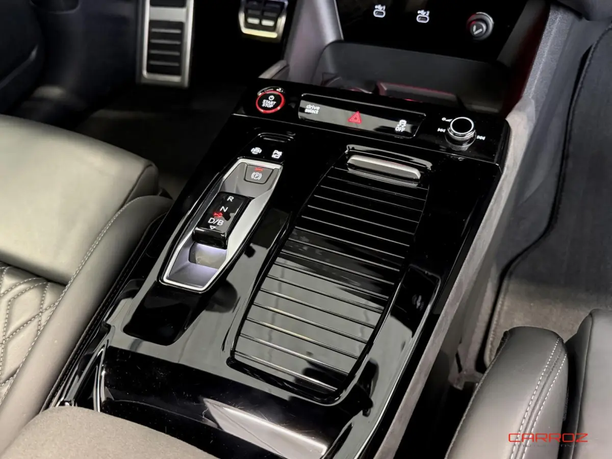 SQ6 Quattro 100 kWh Pano ACC HUD 360 B&O
