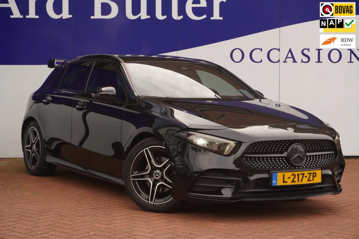 180 Business Solution AMG+Led+Leder+Navigatie+Apple-CarePlay+Sfeer-verlichting+18"lmv = SUPER KANON !