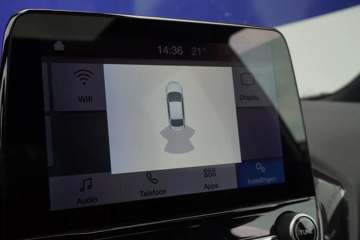 1.0 EcoBoost ST-Line+Led+Pano-dak+Apple-CarePlay+Privacy-Glass+Vleugel+Nweq-APK !!
