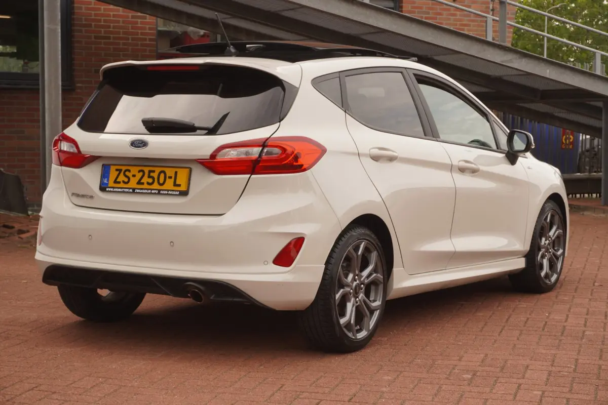 1.0 EcoBoost ST-Line+Led+Pano-dak+Apple-CarePlay+Privacy-Glass+Vleugel+Nweq-APK !!