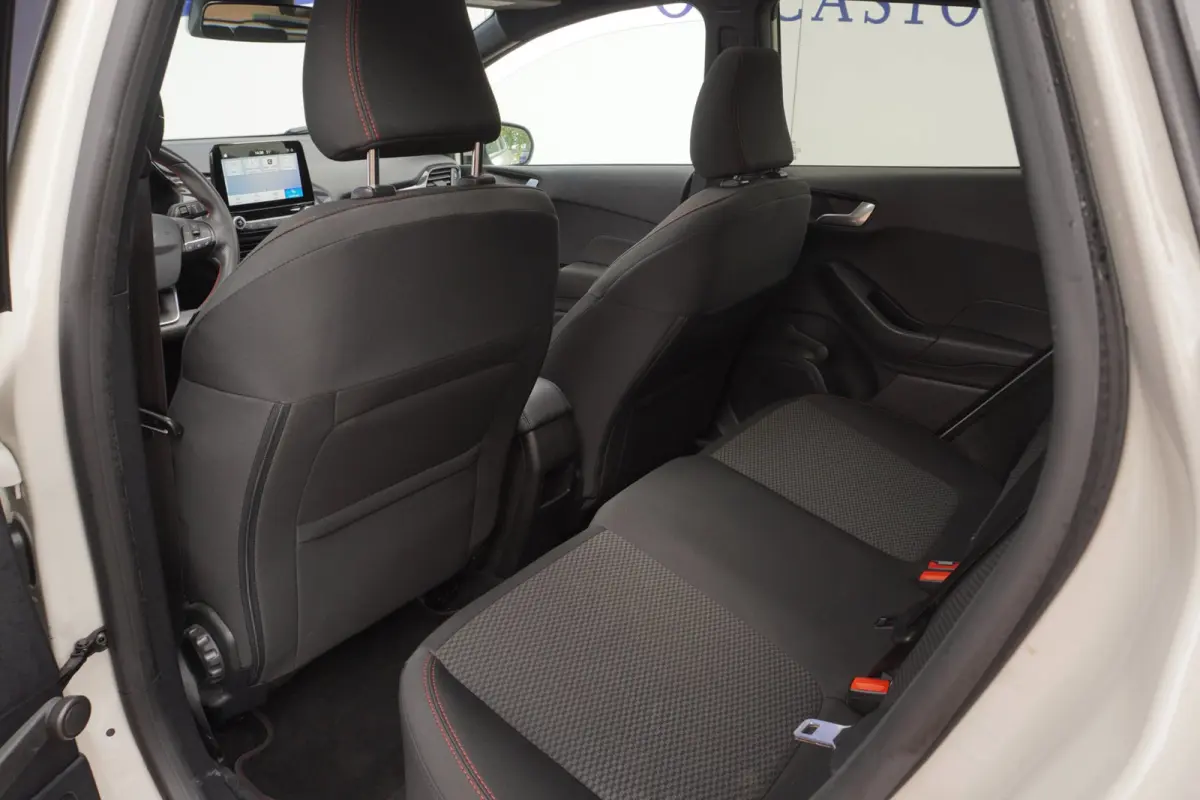 1.0 EcoBoost ST-Line+Led+Pano-dak+Apple-CarePlay+Privacy-Glass+Vleugel+Nweq-APK !!