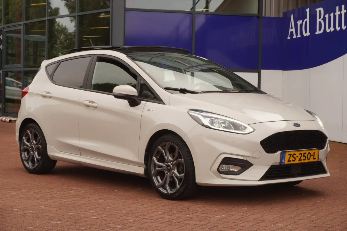 1.0 EcoBoost ST-Line+Led+Pano-dak+Apple-CarePlay+Privacy-Glass+Vleugel+Nweq-APK !!