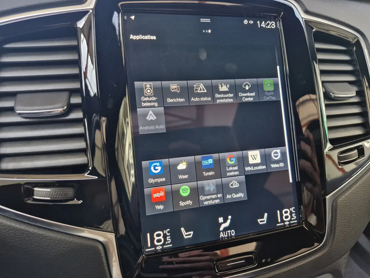 T8 Recharge AWD R-Design | Lounge Pack (audio installatie premium, elektrisch glazen schuif-/kanteldak) Premium Audio by Harman Kardon