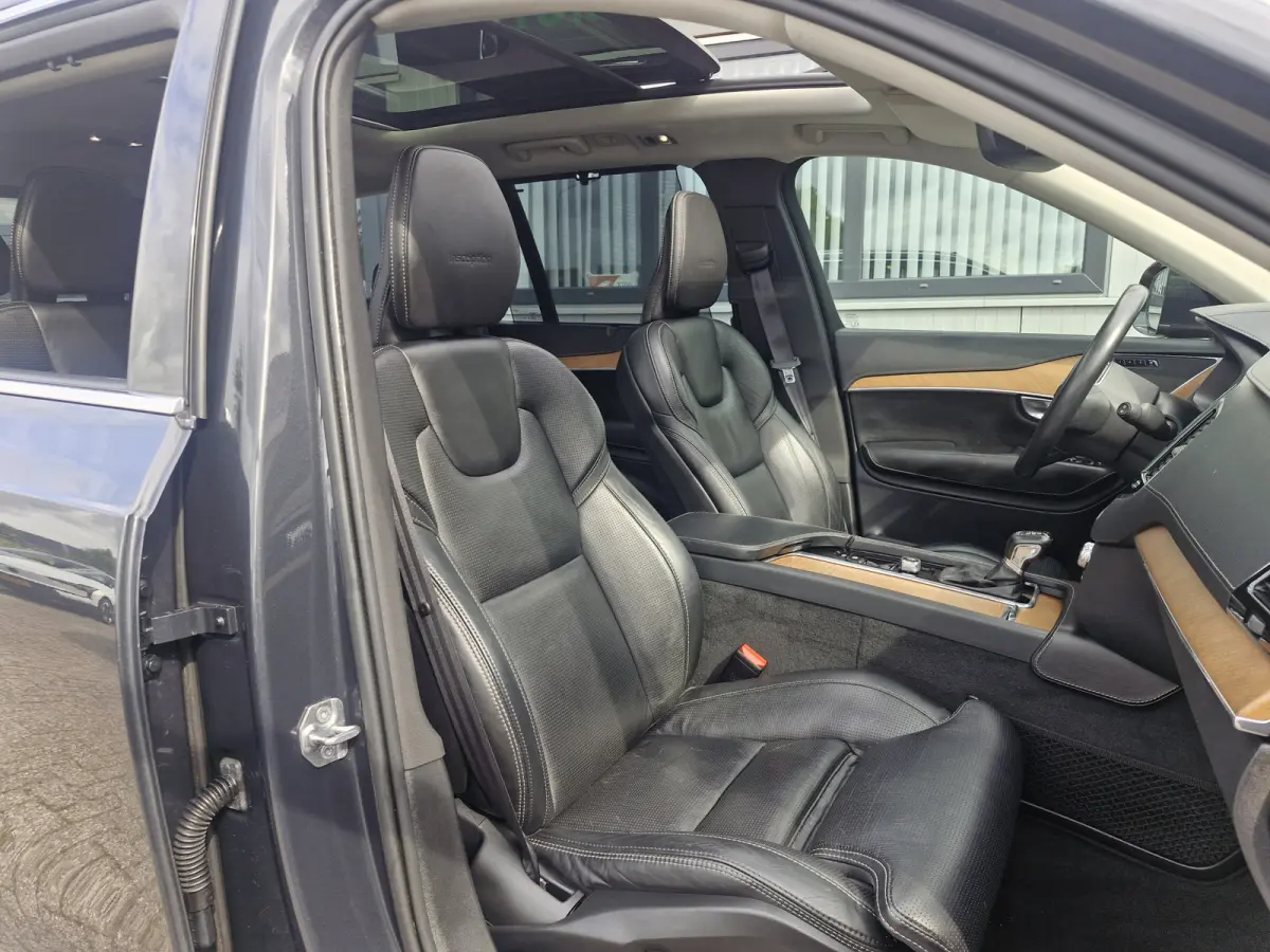 T5 AWD Inscription | Luxury-Line (achteruitrijcamera, elektrisch glazen panorama-dak, head-up display) Massage en Business Pack Connect (apple carplay/android auto, navigatiesysteem full map
