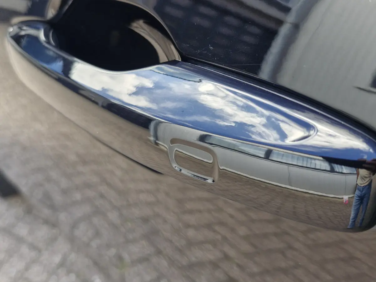T8 Recharge AWD R-Design met Lounge Pack (audio installatie premium, elektrisch glazen schuif-/kanteldak, head-up display, rondomzicht camera)