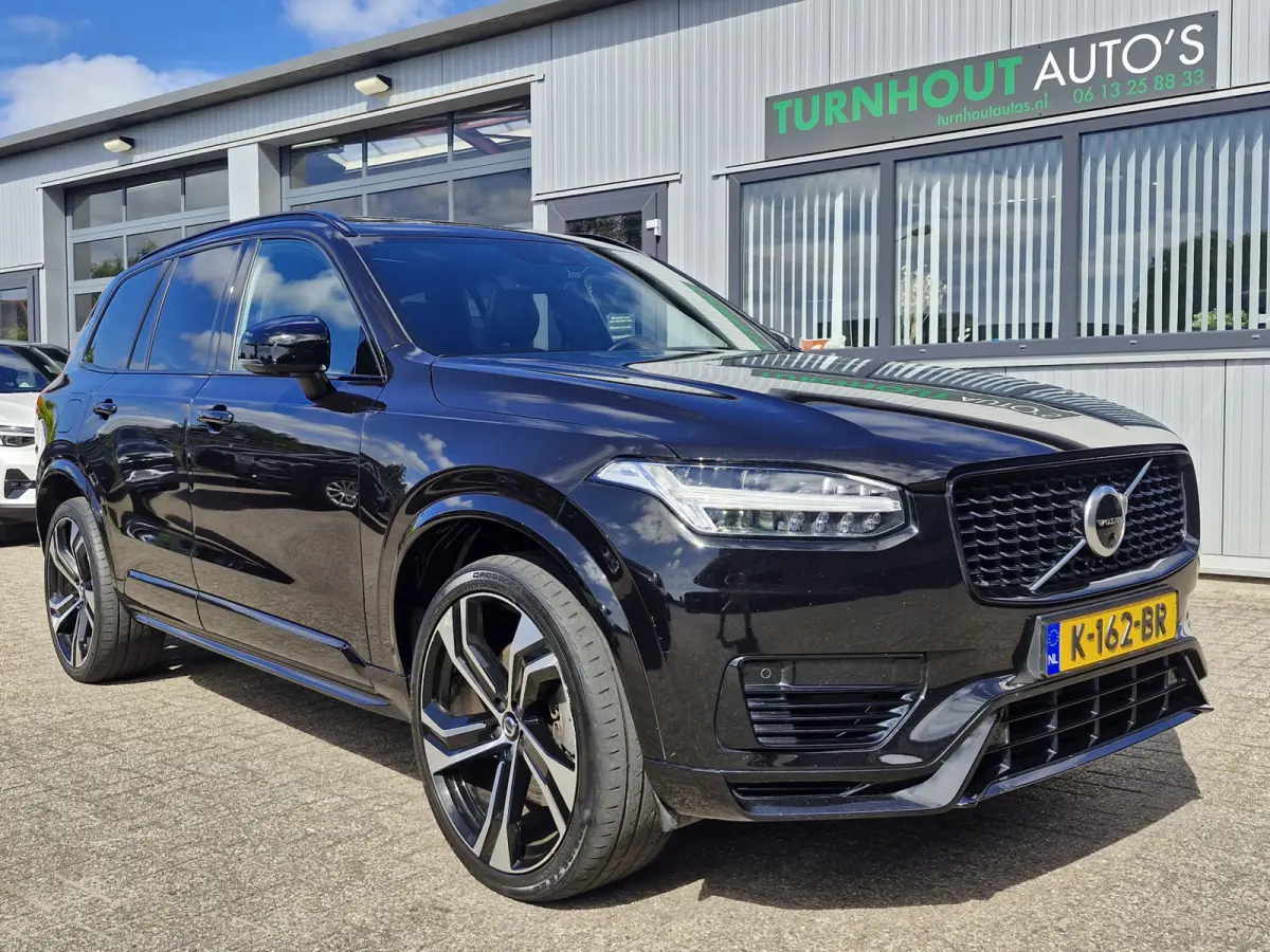 T8 Recharge AWD R-Design met Lounge Pack (audio installatie premium, elektrisch glazen schuif-/kanteldak, head-up display, rondomzicht camera)