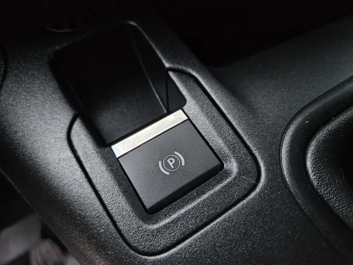 1.5 BlueHDI Premium Airco! Cruise Control! Carplay! NAP! Nette Bus! Schuifdeur!