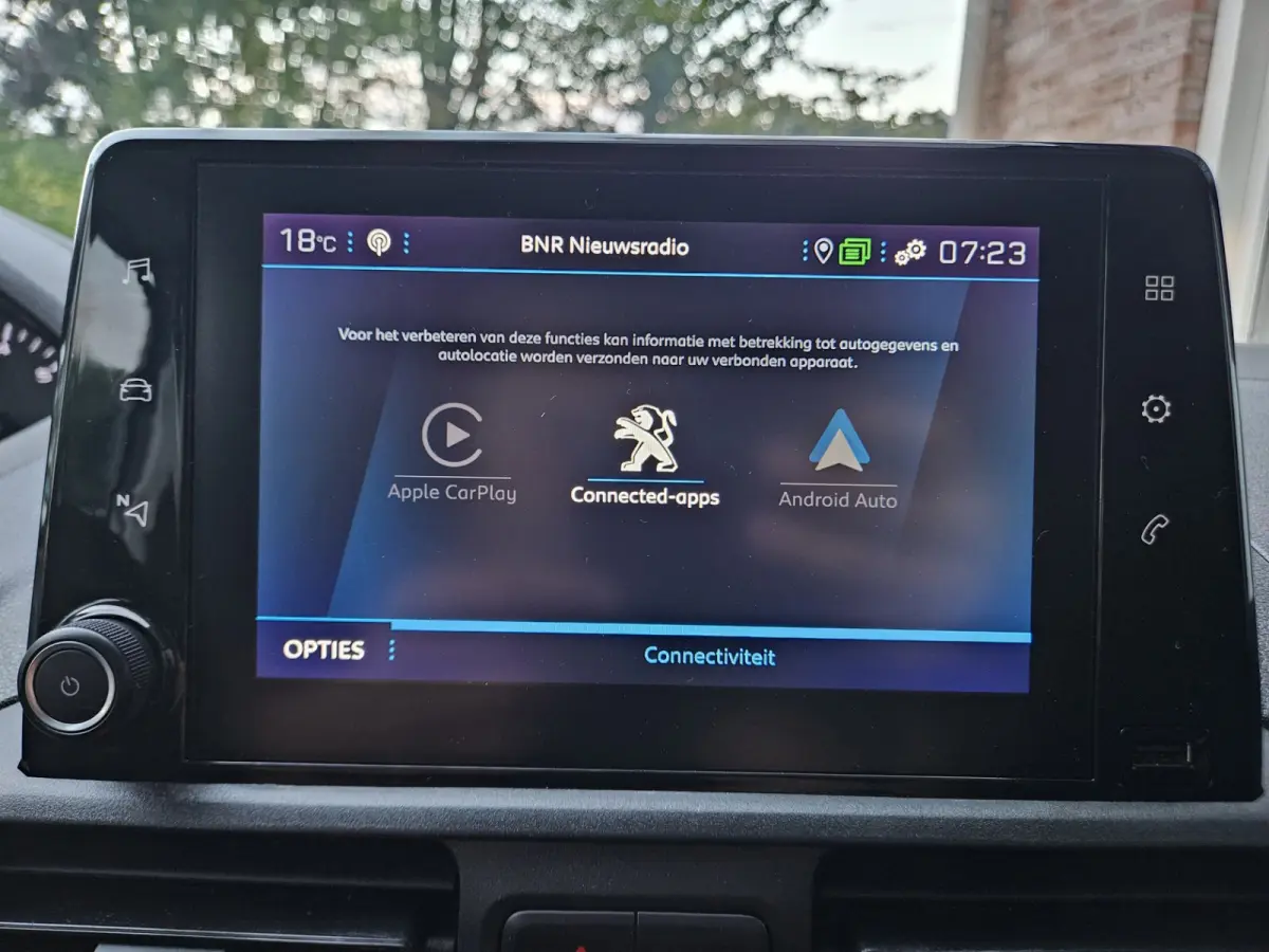 1.5 BlueHDI Premium Airco! Cruise Control! Carplay! NAP! Nette Bus! Schuifdeur!