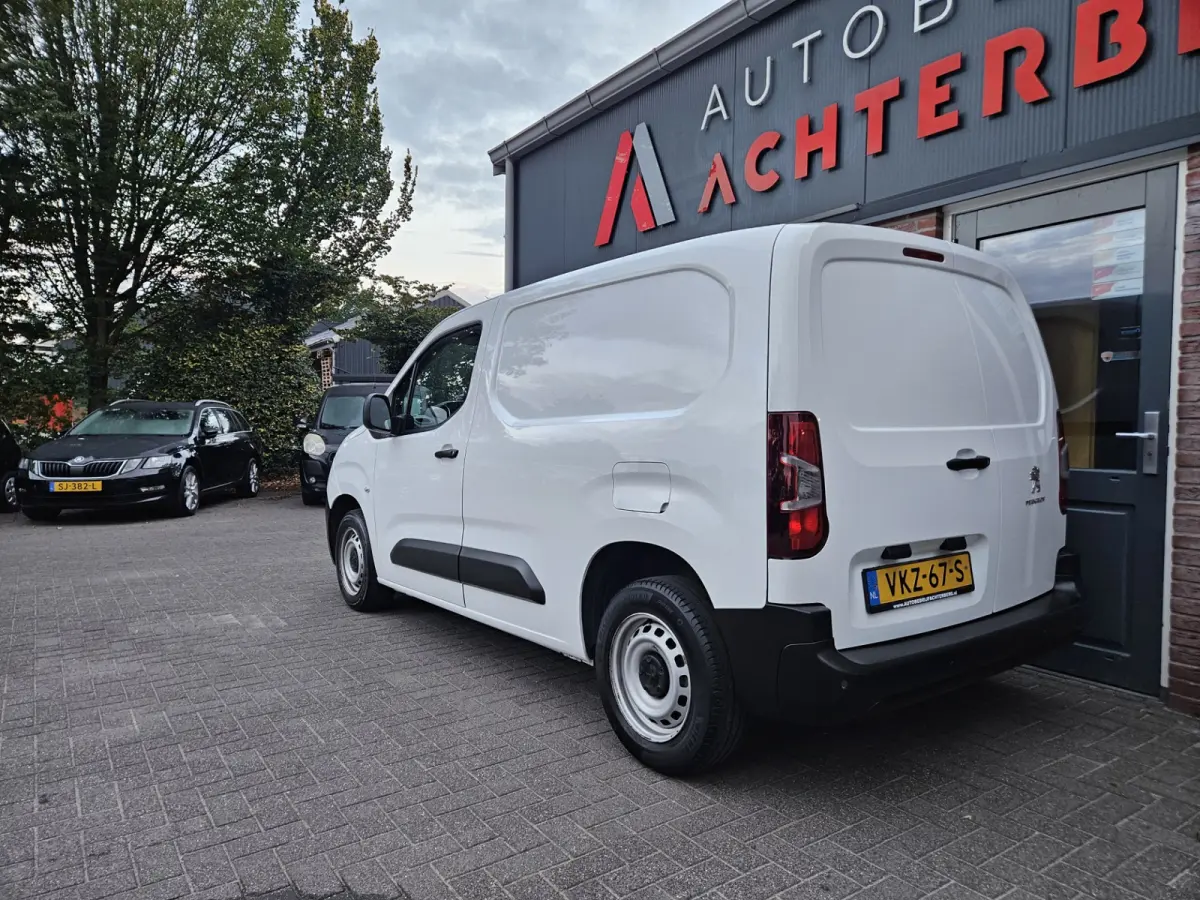 1.5 BlueHDI Premium Airco! Cruise Control! Carplay! NAP! Nette Bus! Schuifdeur!