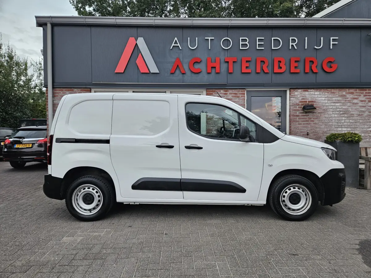 1.5 BlueHDI Premium Airco! Cruise Control! Carplay! NAP! Nette Bus! Schuifdeur!