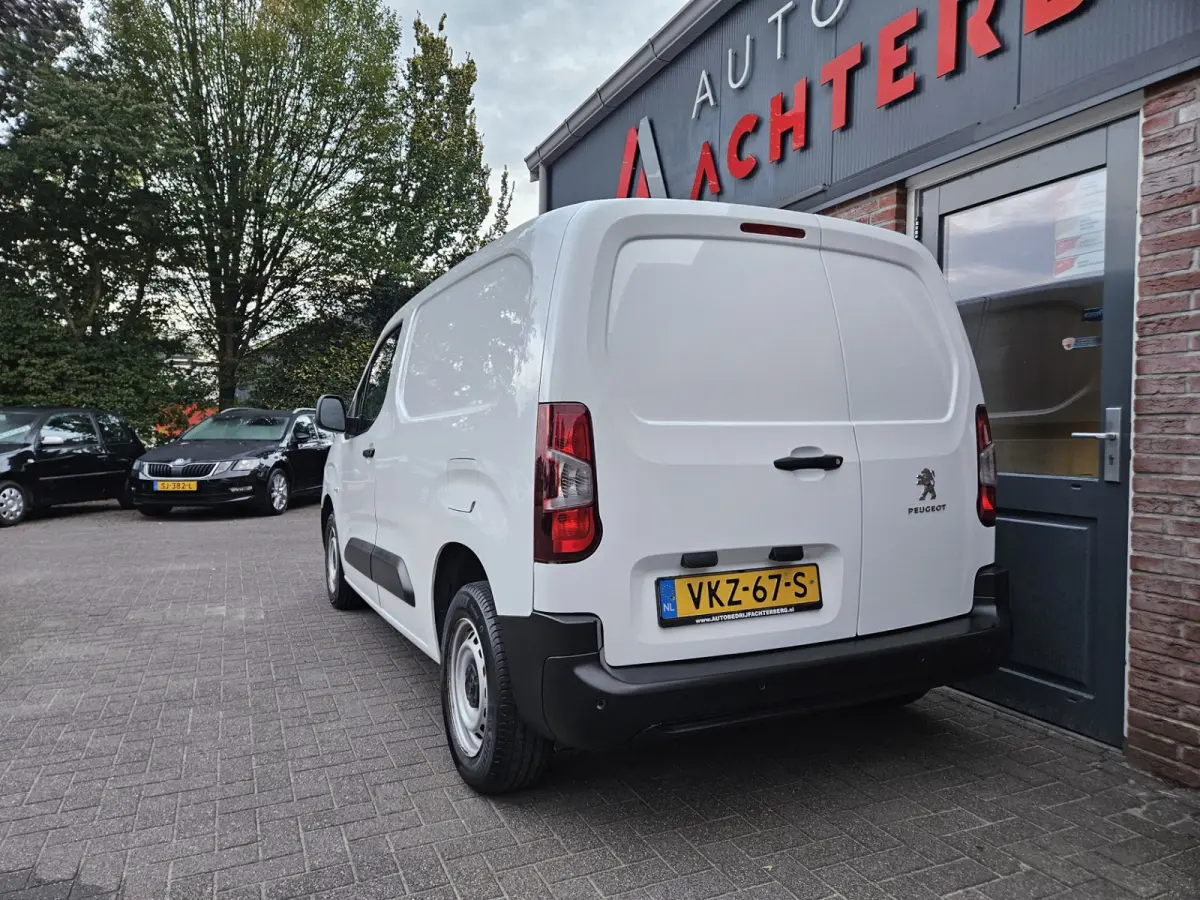 1.5 BlueHDI Premium Airco! Cruise Control! Carplay! NAP! Nette Bus! Schuifdeur!