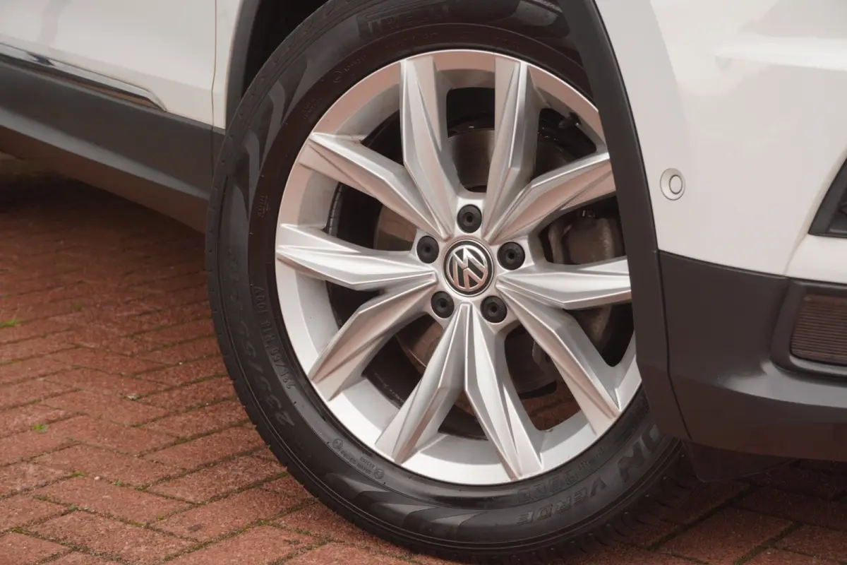 1.5 TSI Comfortline Business 7PERS+Pano-dak+Led+Navigatie+Camera+18"Lmv+Parkeer-Spiegel+Winter-Pakket
