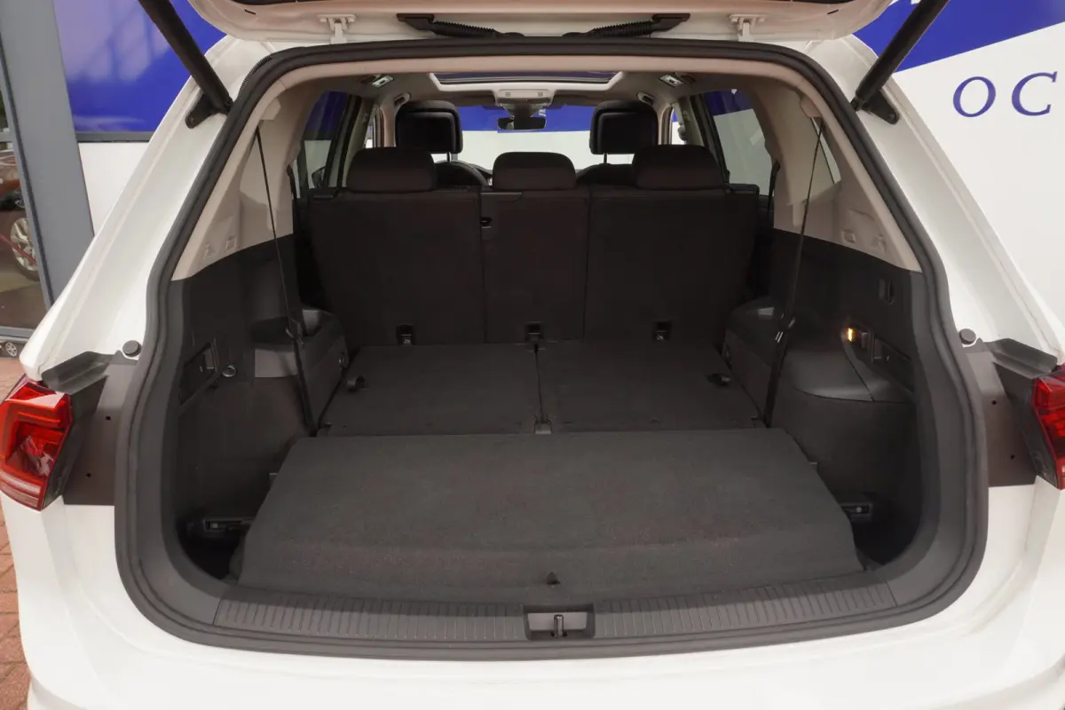 1.5 TSI Comfortline Business 7PERS+Pano-dak+Led+Navigatie+Camera+18"Lmv+Parkeer-Spiegel+Winter-Pakket