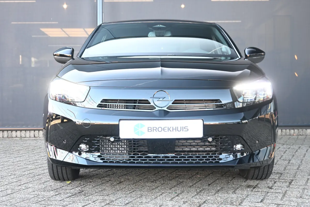 GS | Achteruitrijcamera 180° | Dode hoek waarschuwing | Draadloze Apple Carplay en Android Auto